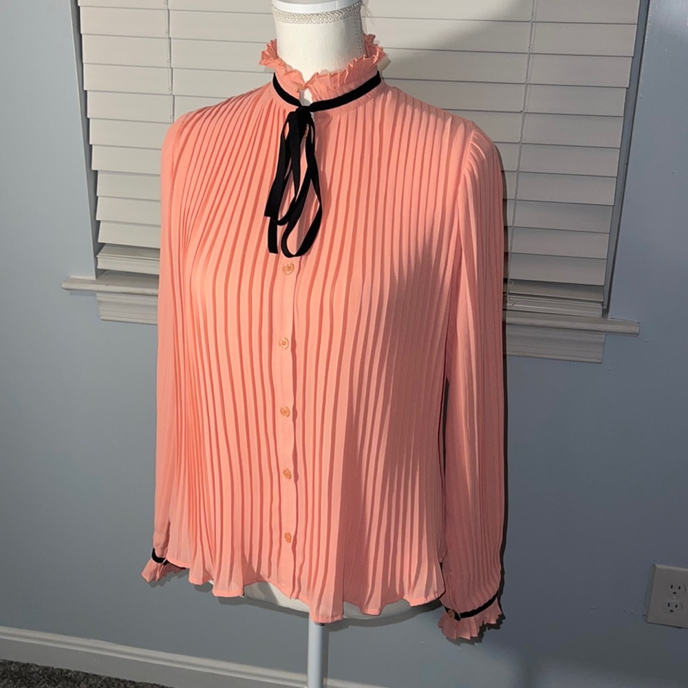 Moon size small coral top